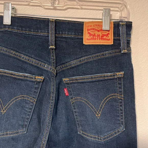 Levi’s Women SZ 27 Ribcage Straight Ankle Distresses High Wasted Dark Wash Jeans - Picture 5 of 7